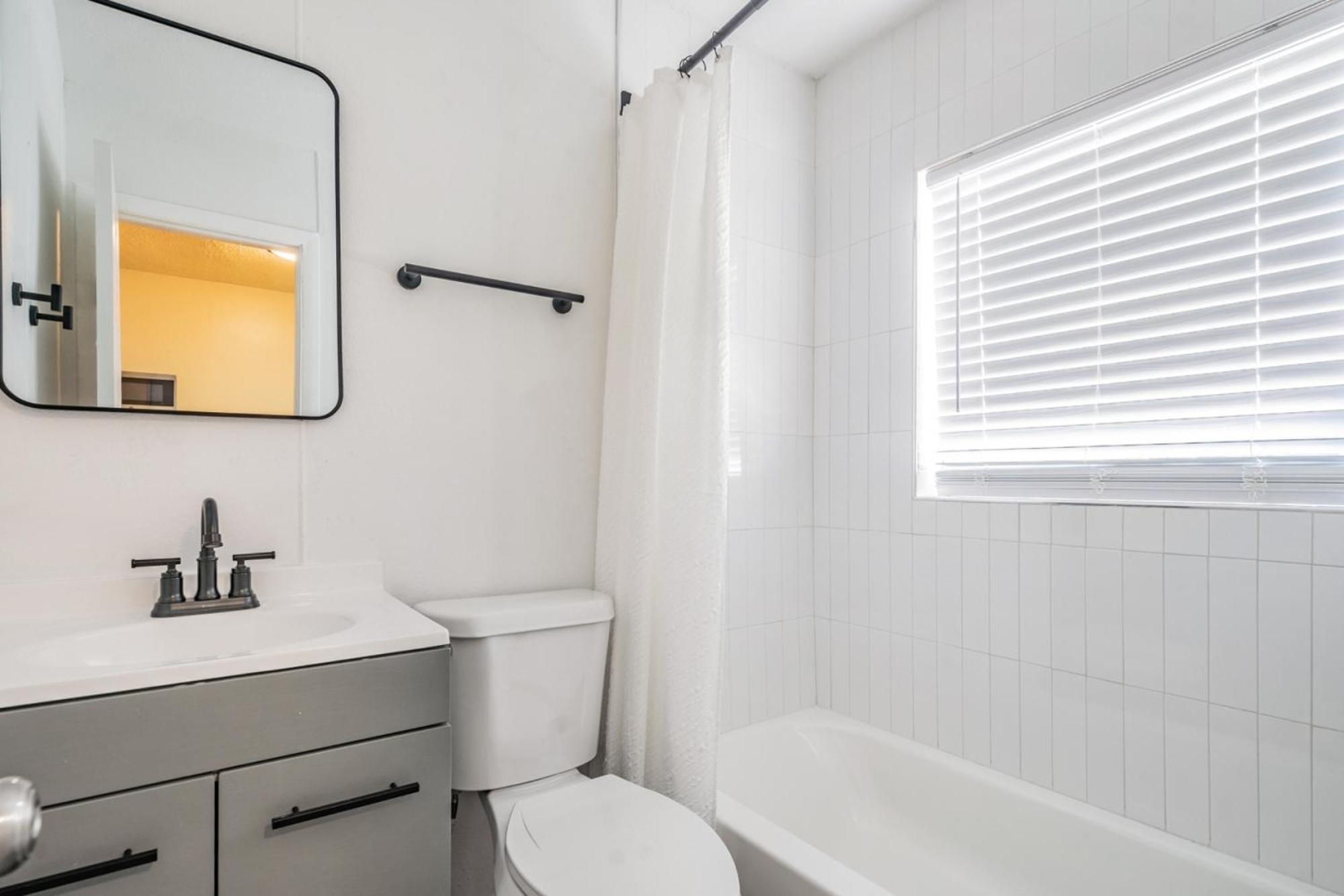 Elegant Studio Apartment In Downtown St Pete - Great Community Events! Сент-Питерсберг Экстерьер фото